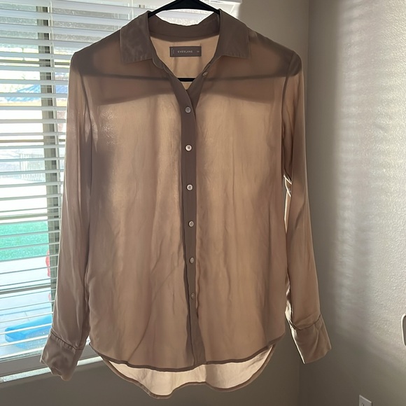 Everlane 100% Silk sheer button down - Picture 8 of 8